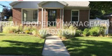 Main picture of 1684 E Garfield Ave