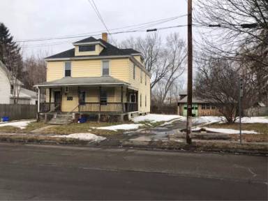 Main picture of 325 E Thurston St