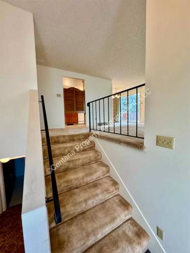 Main picture of 949 Avenue E NW