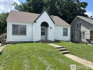 Main picture of 1307 Merchant St