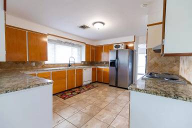 Main picture of 4015 Parkway Dr