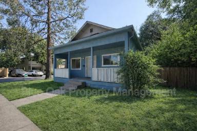 Main picture of 438 Ash St
