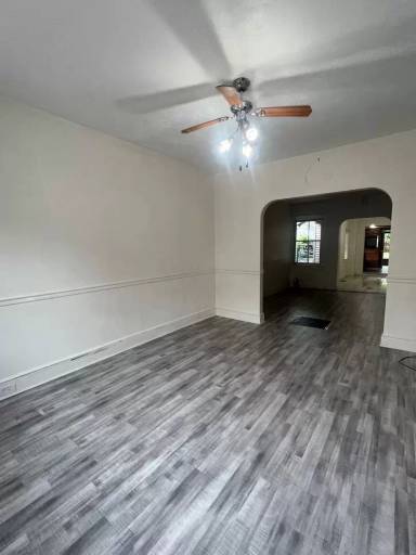 Main picture of 318 S 3rd St
