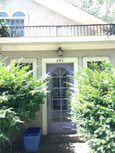 Main picture of 281 S Winooski Ave