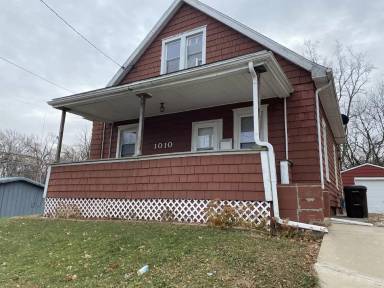 Main picture of 1010 W Groveland Ave