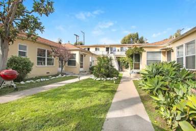 Main picture of 555 Washington Blvd
