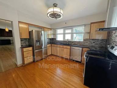 Main picture of 1209 Louisa St