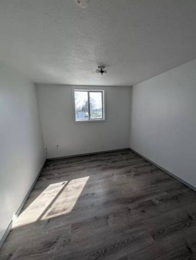 Main picture of 3629 Anderson Ave