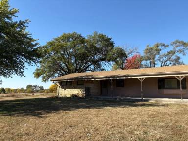 Main picture of 245 S Tracy St