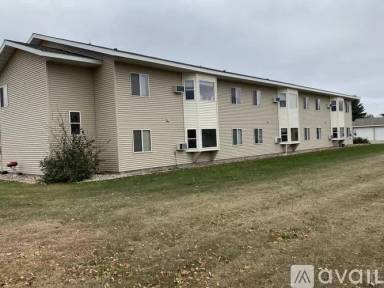 Main picture of 102 Owen St