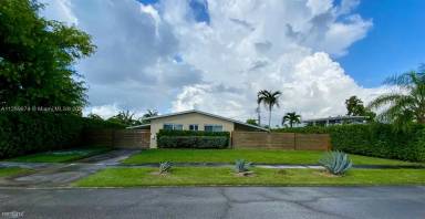 Main picture of 8855 SW 41st Ter