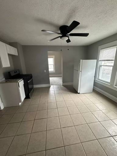 Main picture of 4520 Bush Ave