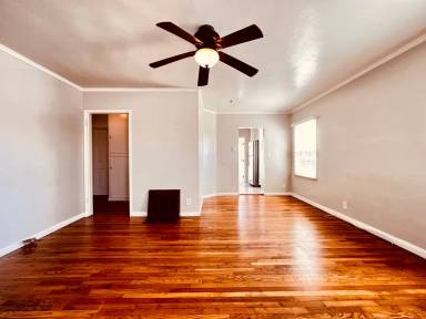 Main picture of 5725 E 2nd St
