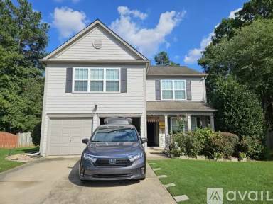 Main picture of 415 Cadeleigh Ct