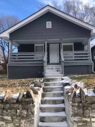 Main picture of 2645 N Mill St