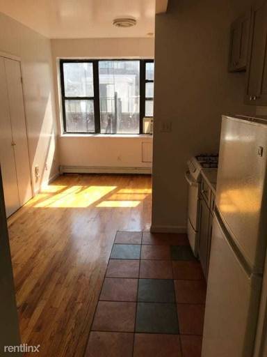 Main picture of 156 Orchard St