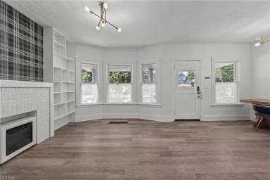 Main picture of 1317 Saint Charles Ave