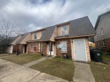 Main picture of 716 33rd St E