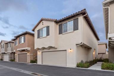 Main picture of 15012 W Anaya Dr