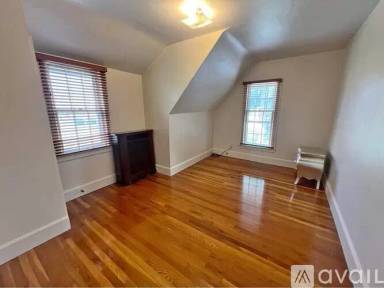 Main picture of 2616 South St SE