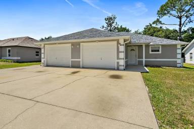 Main picture of 8 Prospect Ln