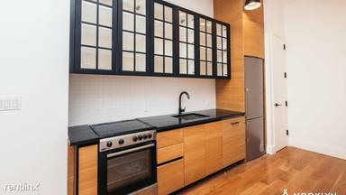 Main picture of 783 Knickerbocker Ave