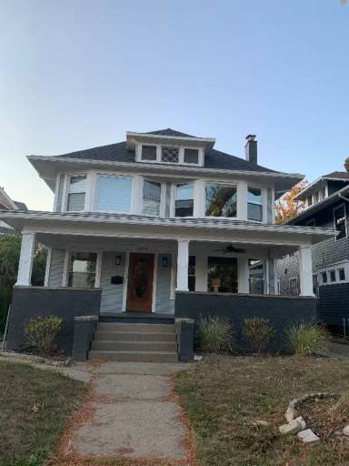 Main picture of 2849 Broadway St
