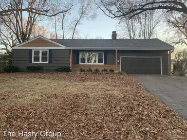 Main picture of 5717 W 78th St