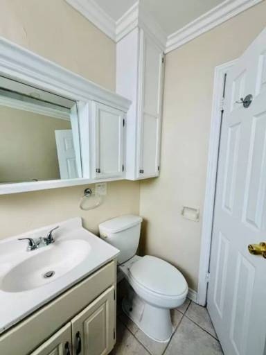 Main picture of 626 N Breed St
