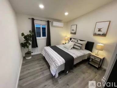 Main picture of 10425 Calvert Dr