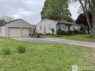 Main picture of 5 Sandy Hollow Dr