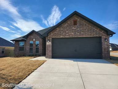 Main picture of 716 Nolan Dr