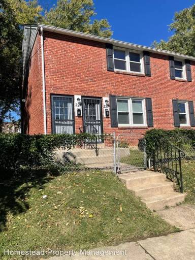 Main picture of 227 Marks Ave