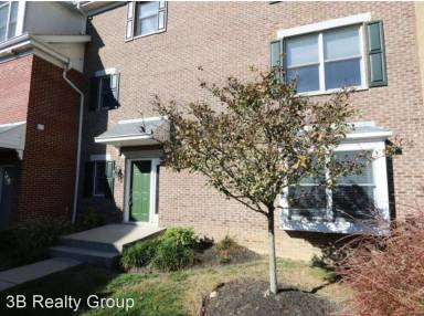 Main picture of 1716 Grandmere Ln