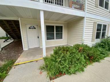 Main picture of 6 N Marsh St