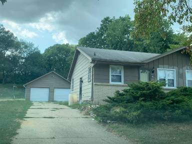 Main picture of 1100 Williams St