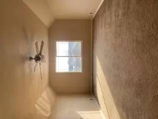 Main picture of 2026 W Camelot Dr