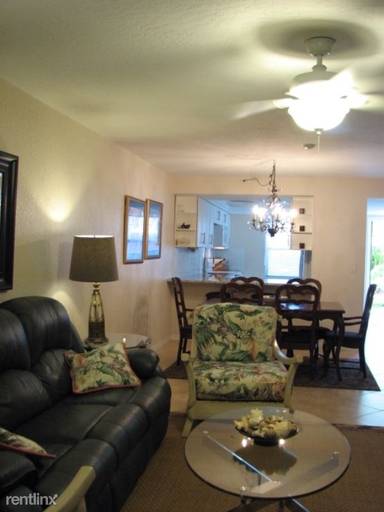 Main picture of 10011 Maddox Ln