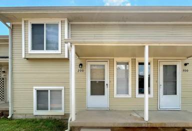 Main picture of 5544 S Gold St
