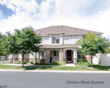 Main picture of 1026 W 70 N