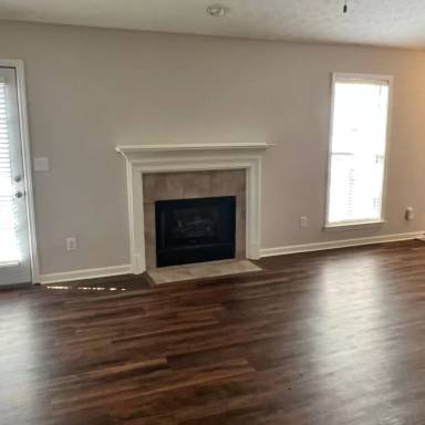 Main picture of 1100 Stafford Dr