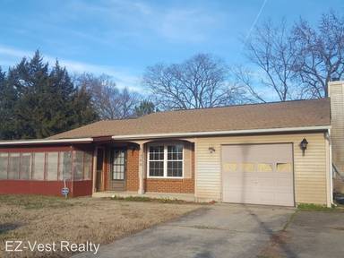 Main picture of 1300 Paul Jack Dr