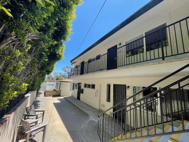 Main picture of 2252 Garnet Ave