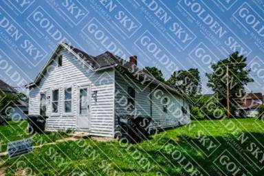 Main picture of 808 W 1st St