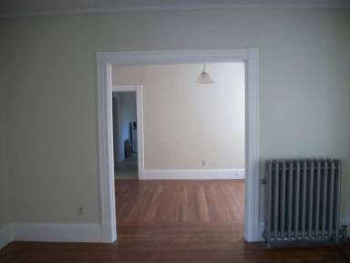 Main picture of 11 Hollywood St