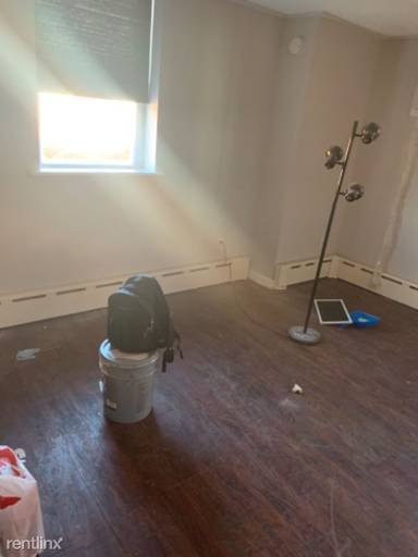 Main picture of 829 W Porter St
