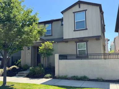 Main picture of 2226 Village Green Dr