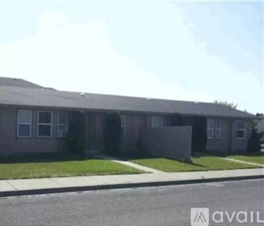 Main picture of 801 E Juniper Ave