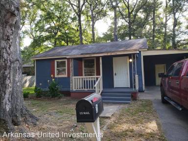 Main picture of 125 Roosevelt Rd