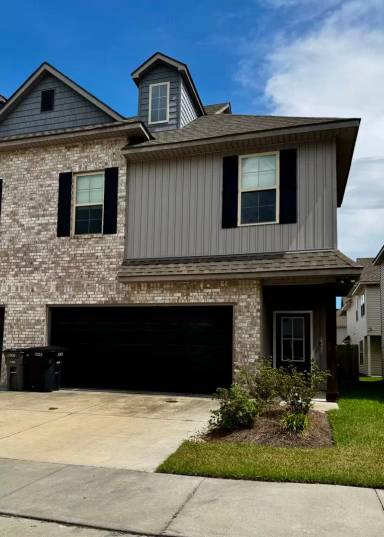 Main picture of 1003 Bengal Crossing Ave